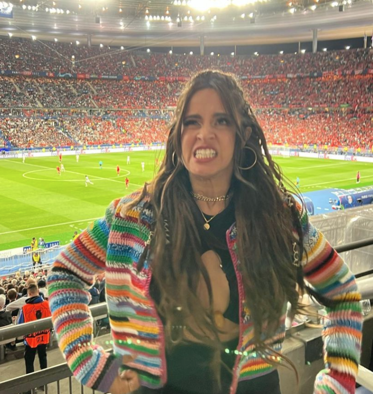 Camila Cabello, furiosa con los hinchas en la Champion League